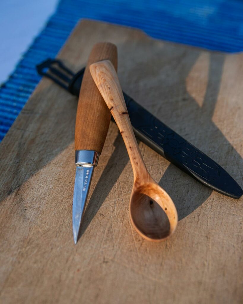 Najlepszy nóż do rzeźbienia w drewnie – BeaverCraft C4