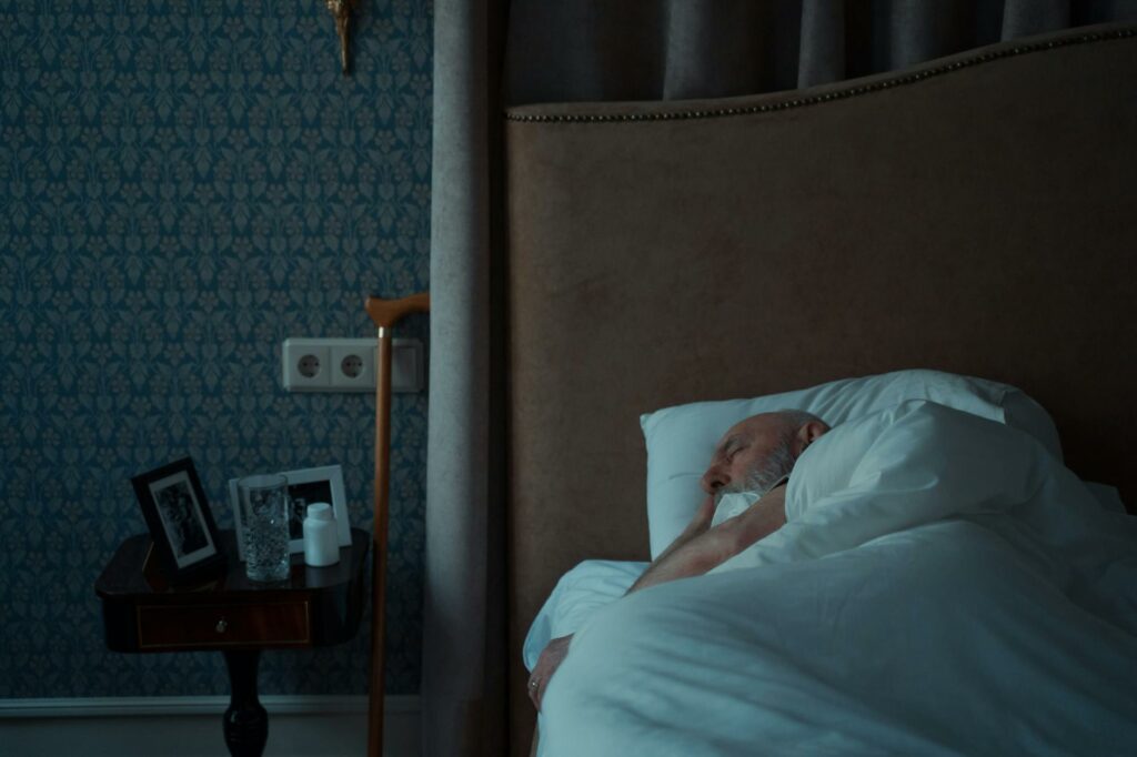 Jak Zamontować Plecionkę Wiedeńską w Meblach