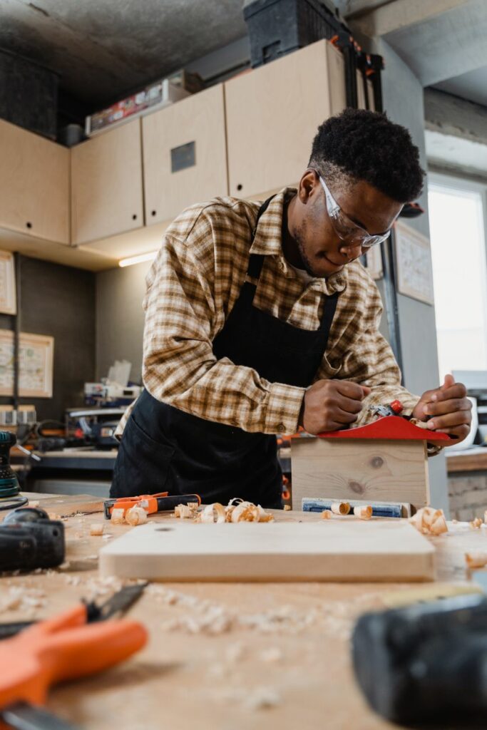 Beginner Woodworking FAQ: How Can I Get Started?